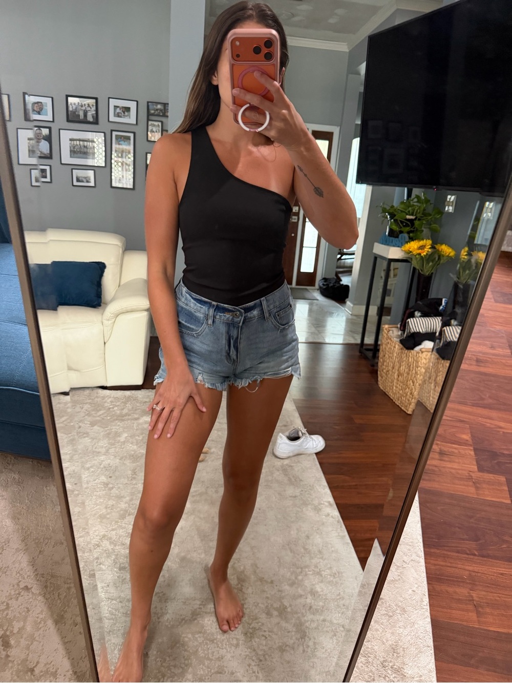 One-Shoulder Black Bodysuit